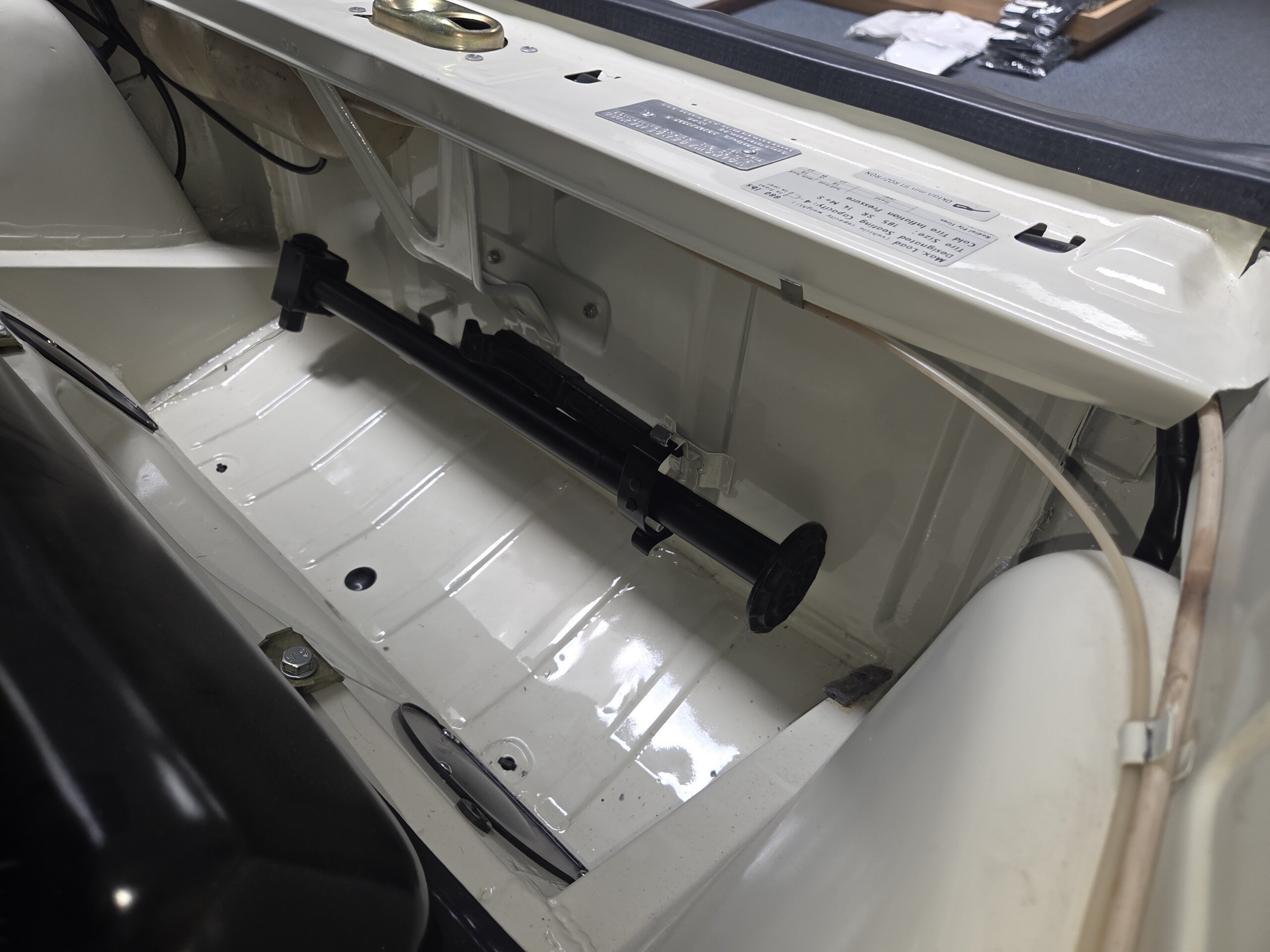 Front Apron with Upper Latch Panel – Complete Front Apron with Upper Latch Panel - Complete - Image 28